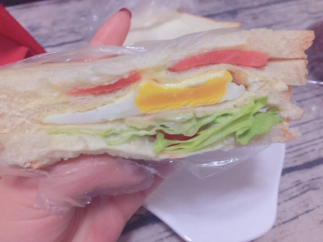 快手美味鸡蛋三明治