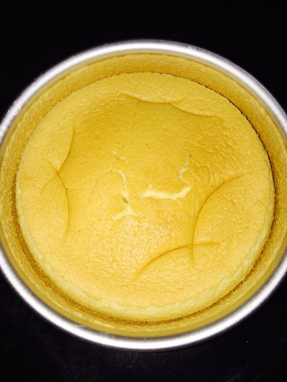 烤箱做蛋糕（戚风蛋糕的做法）