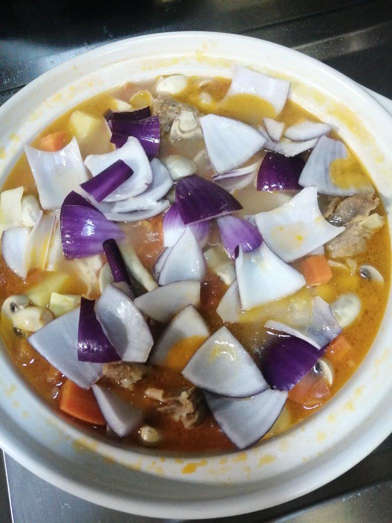 老少皆宜超鲜的番茄牛脊骨笋汤