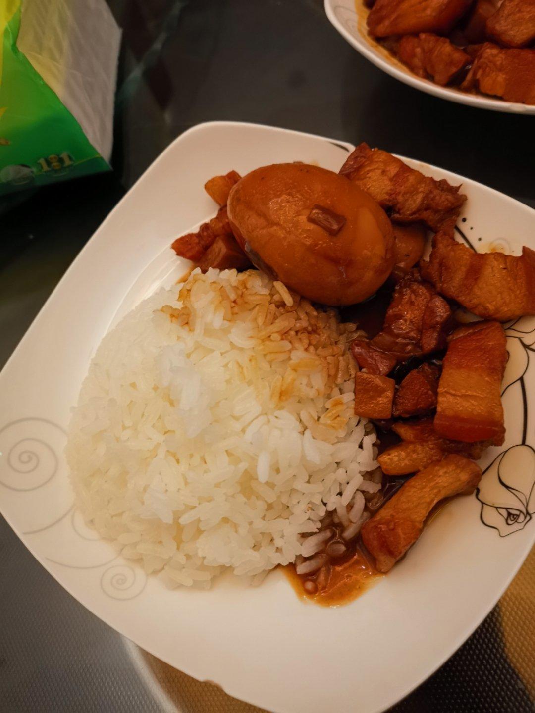 台式卤肉饭