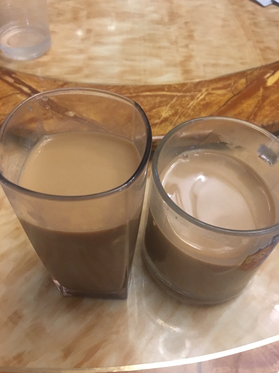 芒果班戟+港式奶茶