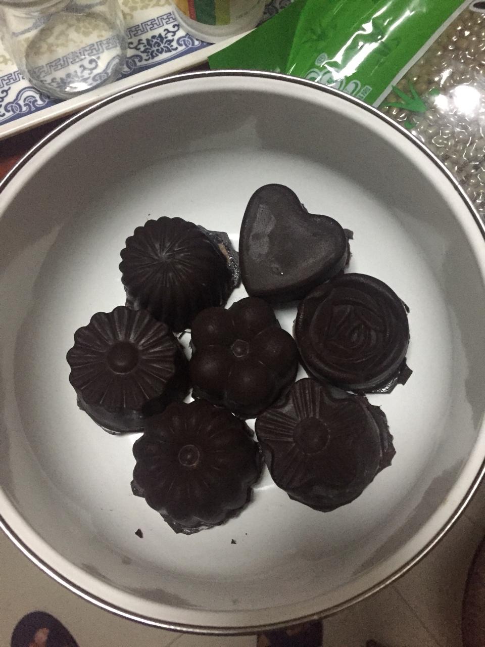 双色巧克力冰激凌