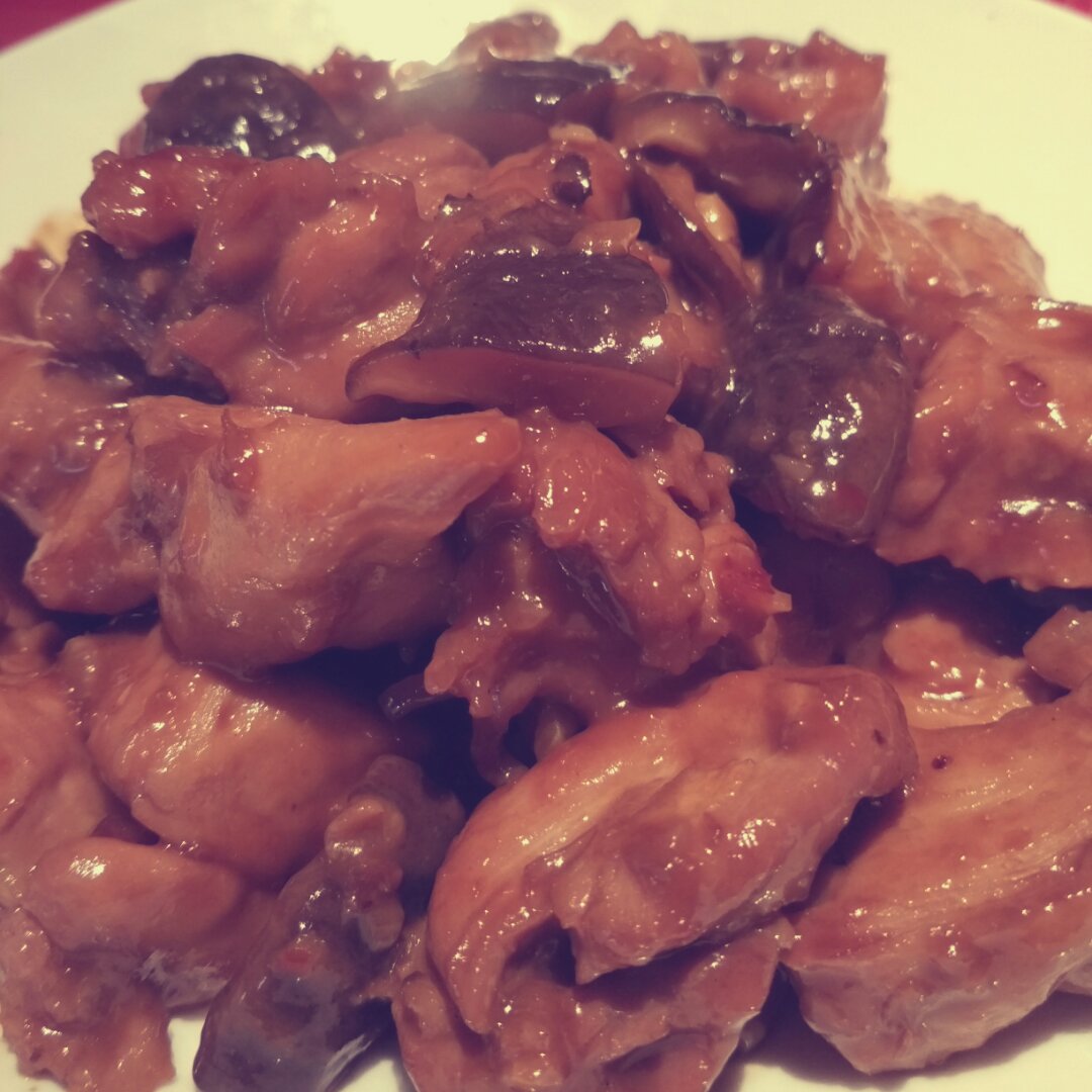 香菇炖鸡