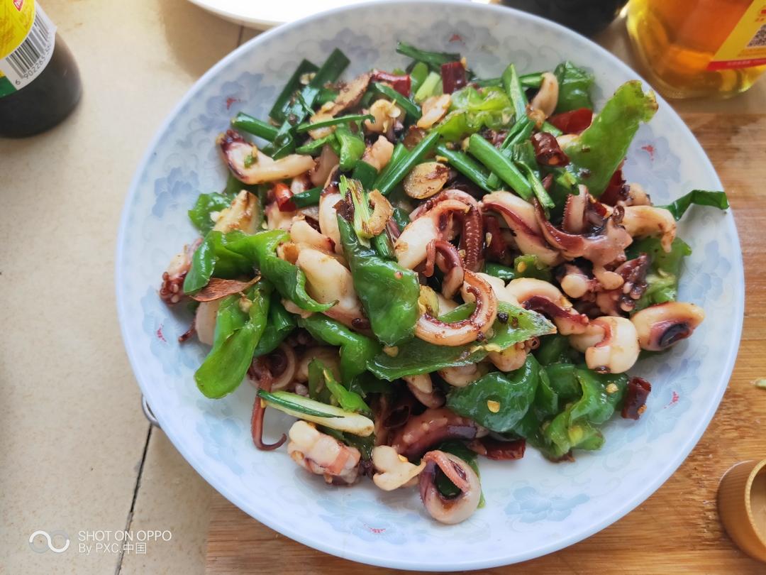 爆香鱿鱼的做法