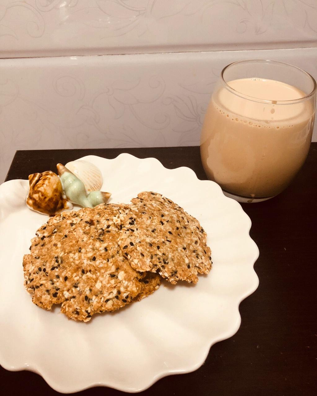 素食:有机燕麦芝麻大饼干