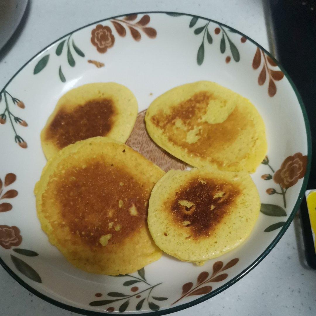 宝宝辅食：苹果奶香松饼