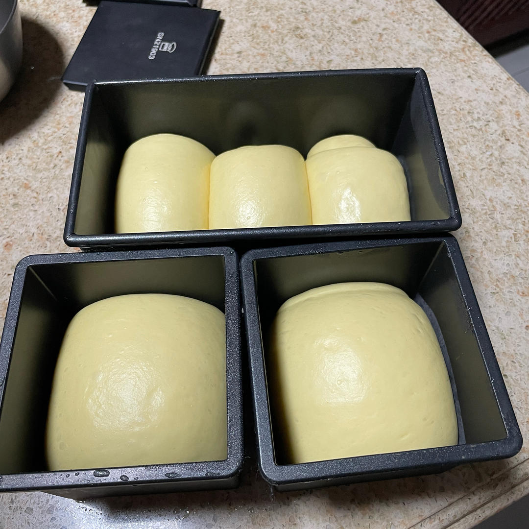 升级版奶香手撕吐司