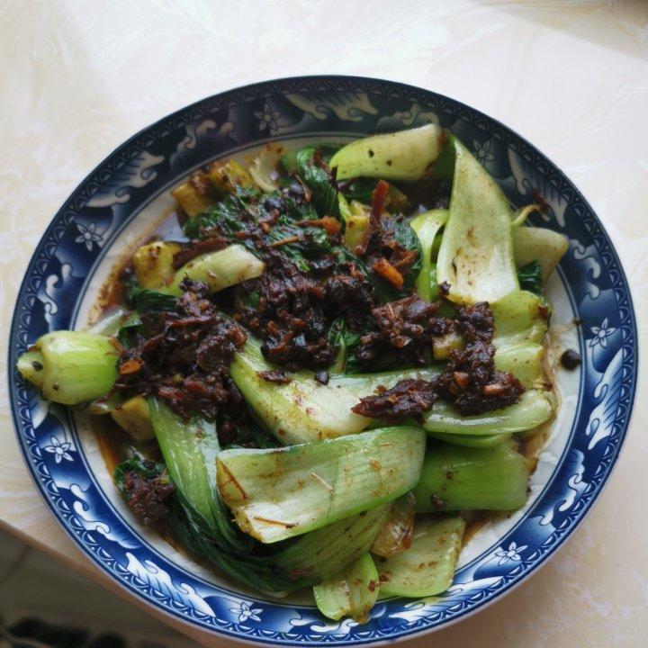 豆鼓鲮鱼油麦菜