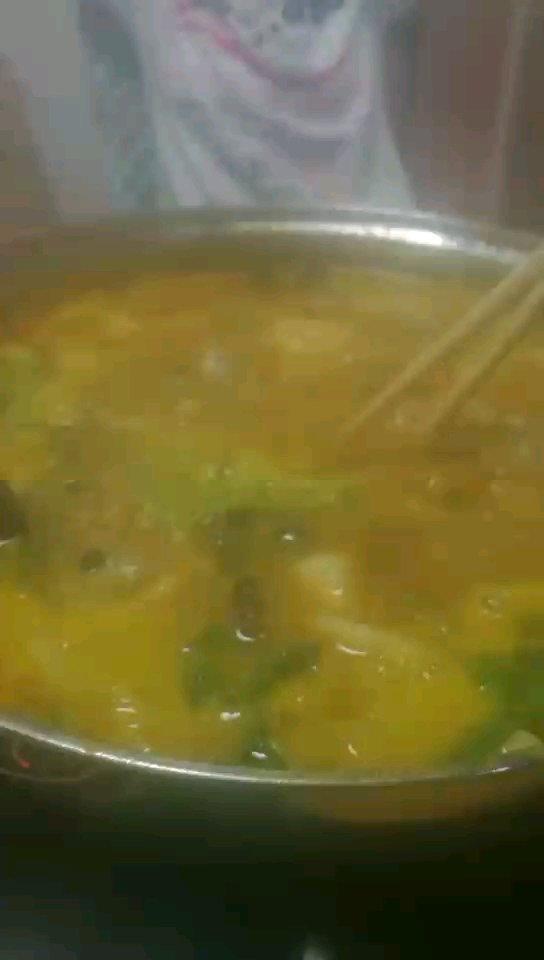 【花胶鸡火锅】