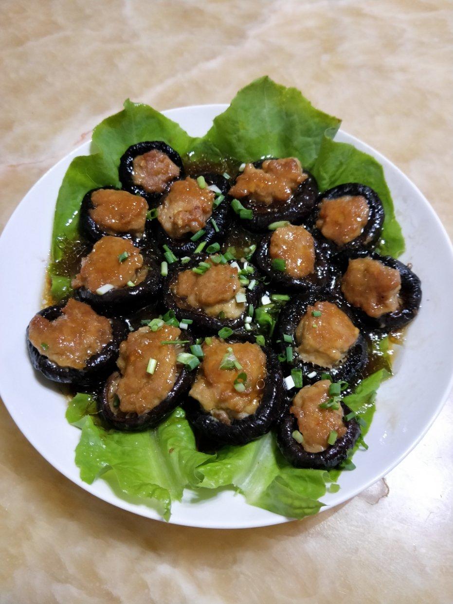 美味的肉酿香菇～～孩子爱吃的下饭菜