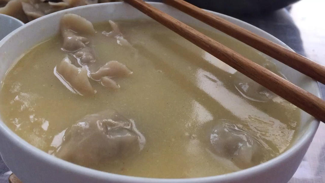 烙火烧/烧饼
萝卜纯素水饺
蔬菜饼子
无油杂蔬乱炖
感恩有您🌹