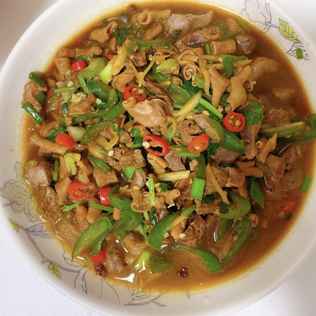 爆炒香辣鸡杂