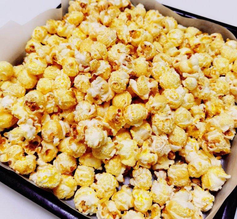 爆米花来了！！！超级简单易上手的焦糖/巧克力爆米花