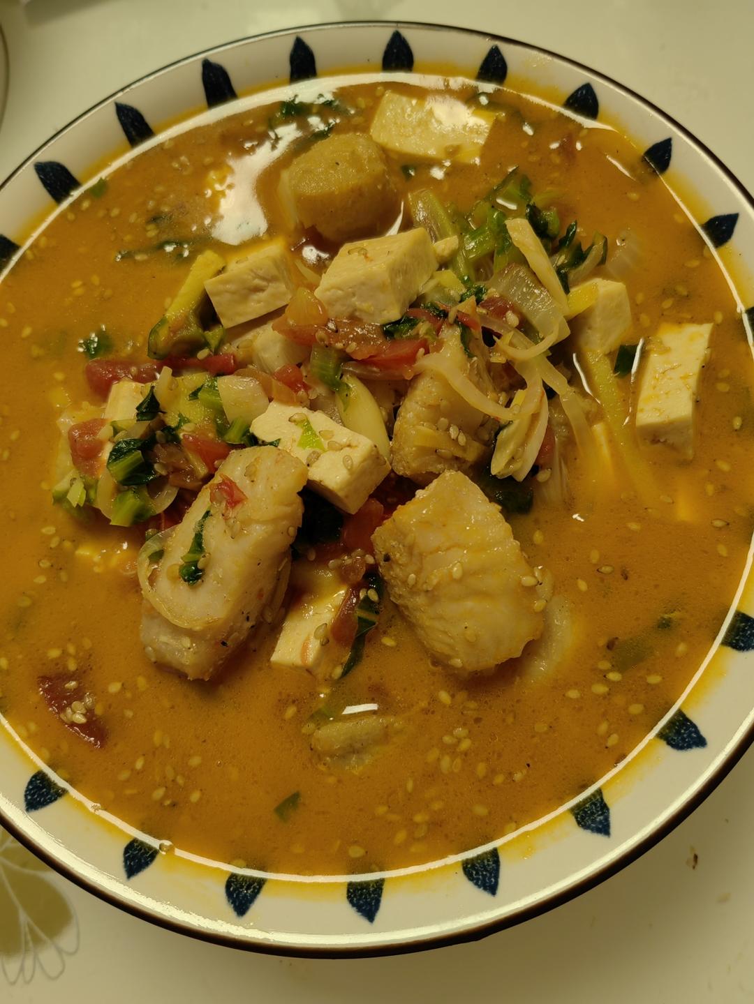 番茄鱼巴沙鱼（也可以用番茄龙利鱼），番茄酱汁超浓郁，营养又下饭！