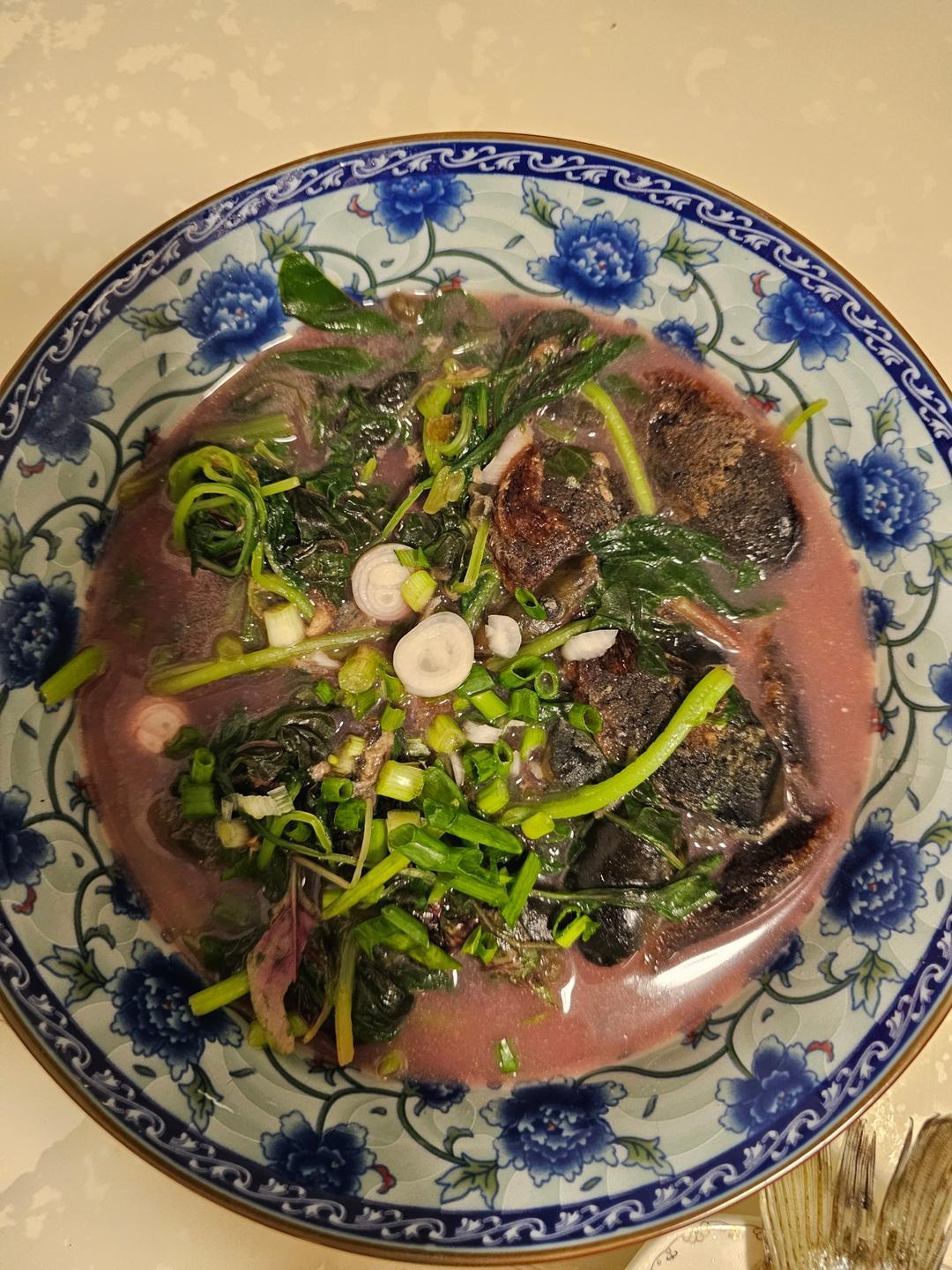 独特风味汉菜皮蛋汤