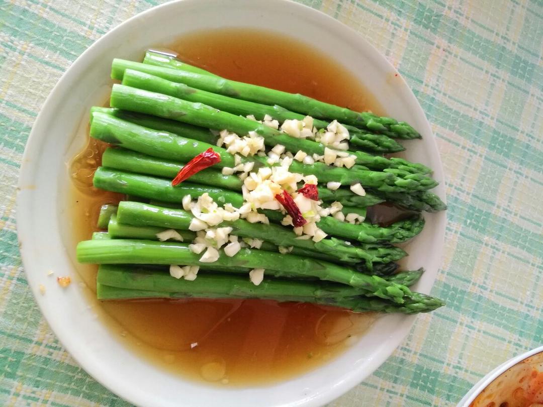 鲜味油淋芦笋