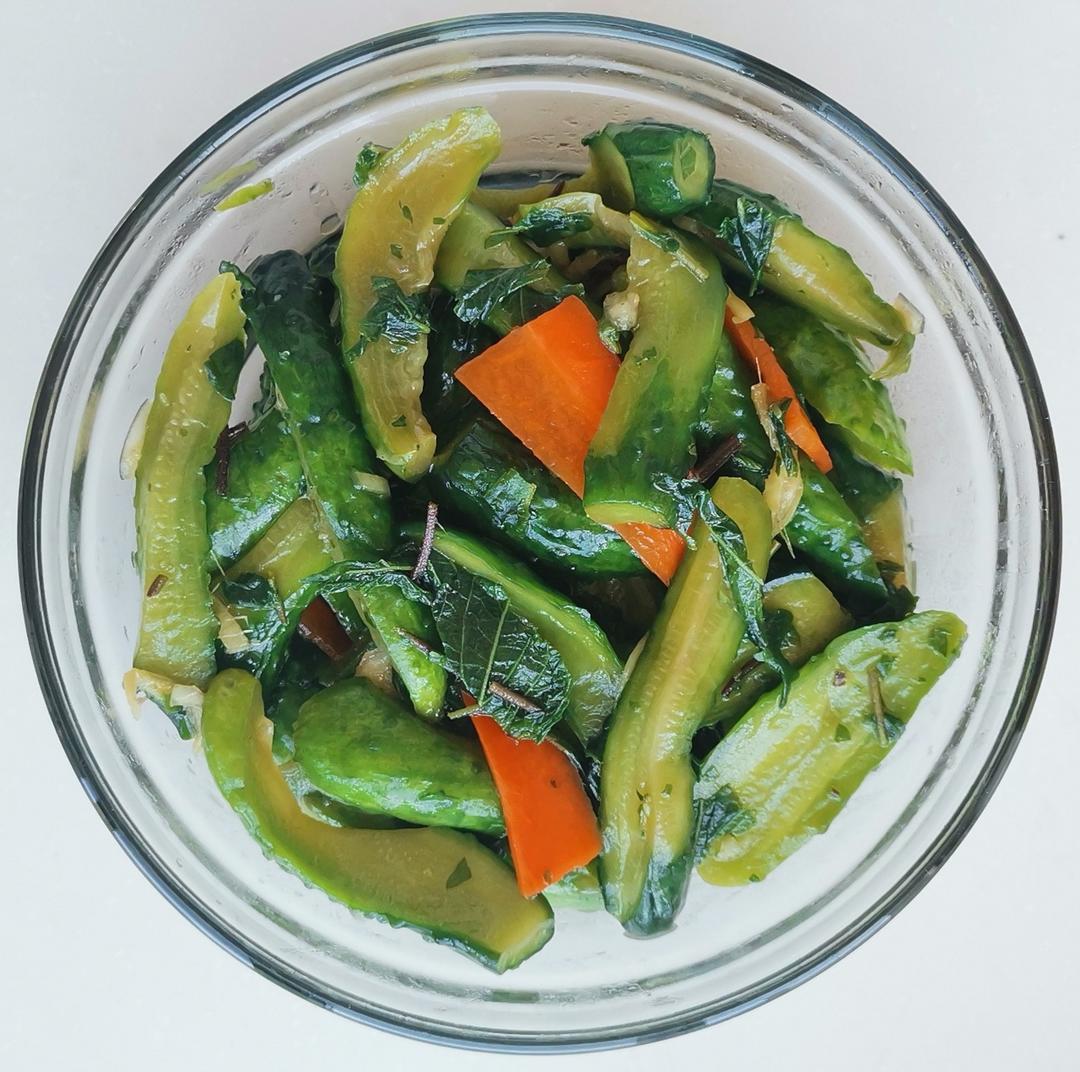 腌黄瓜（非常好吃的咸菜）