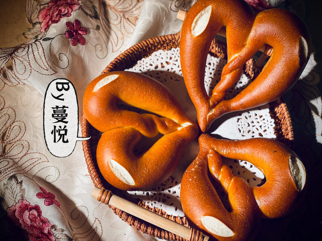 爱心德式碱水结❤️做个面包都是爱你的形状