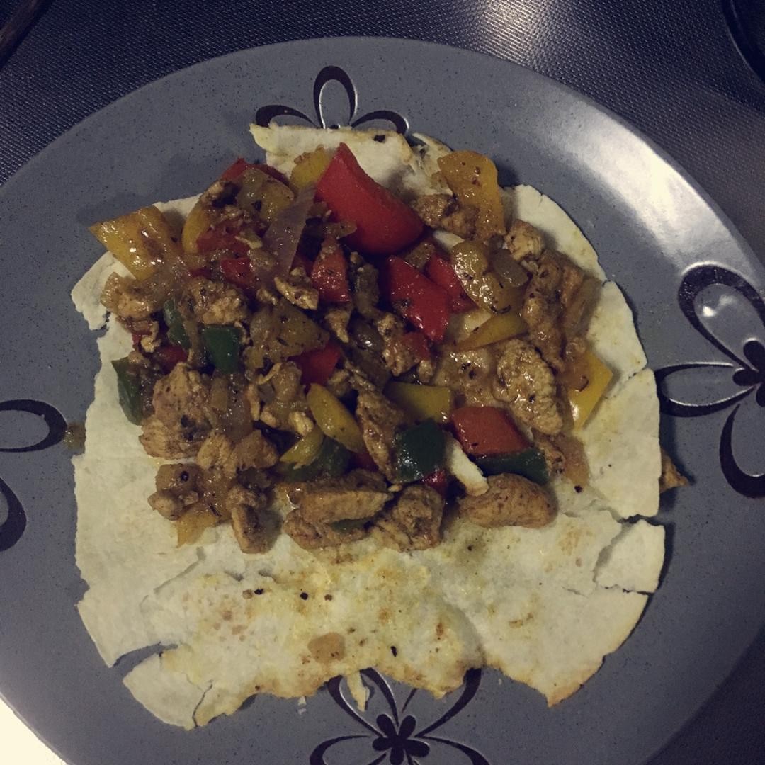 墨西哥鸡肉卷饼