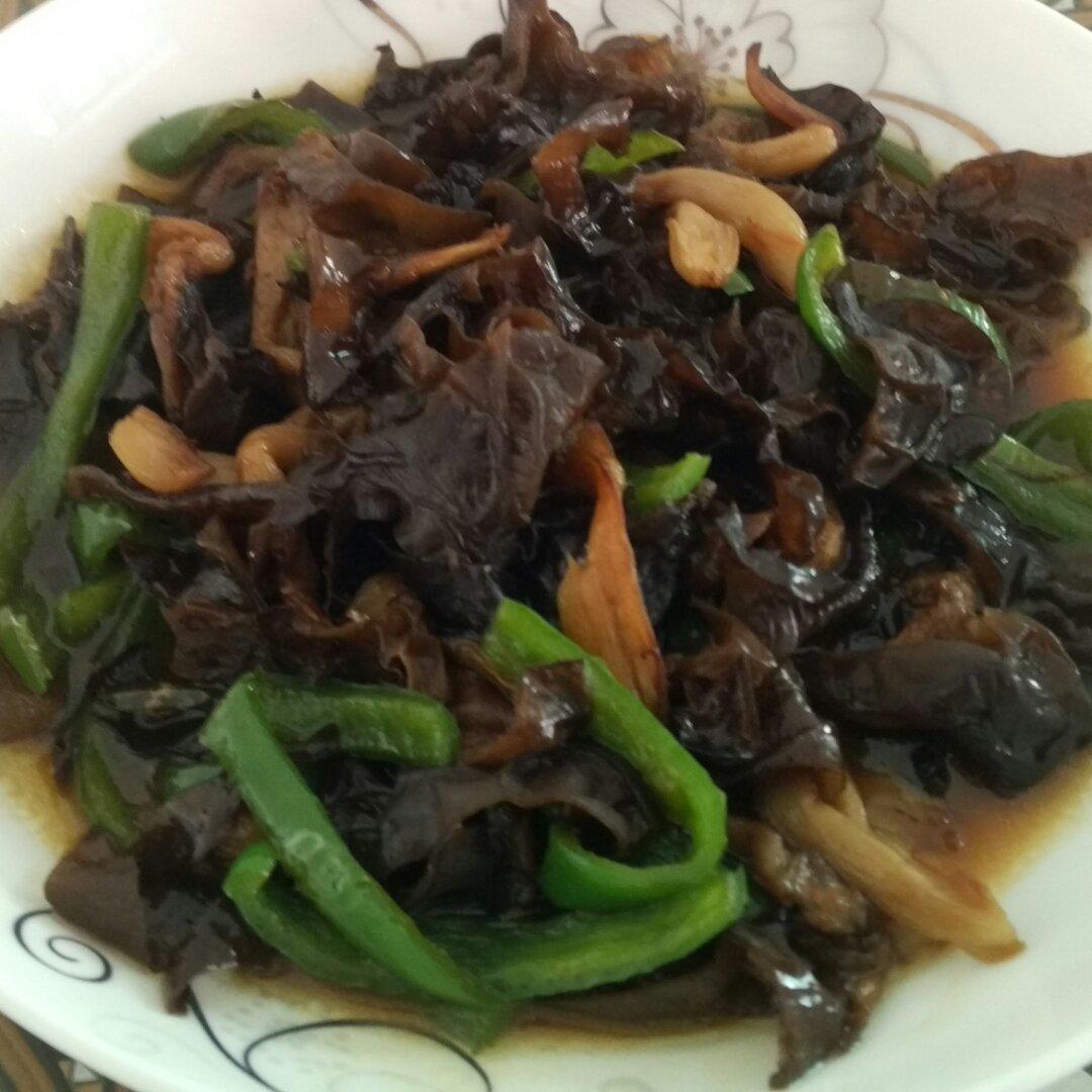 色亮香浓味爽，让你筷子停不下来的青椒双菌丝~圆满素食