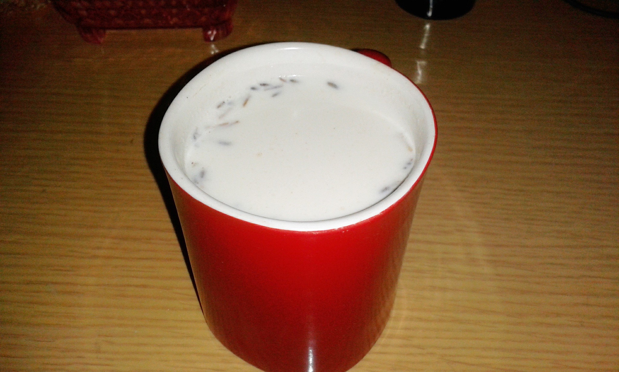 薰衣草蜂蜜热牛奶