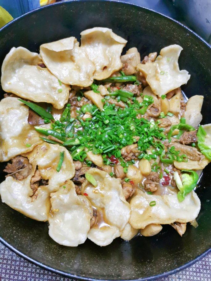 地锅鸡+自制红油【曼食慢语】