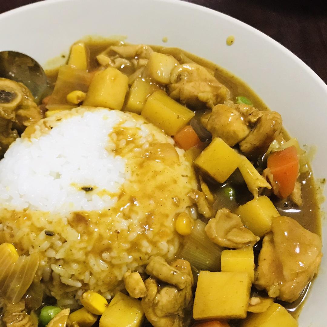 咖喱鸡肉饭
