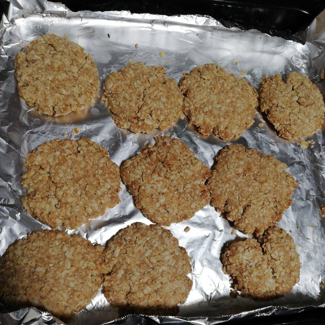 素食:有机燕麦芝麻大饼干