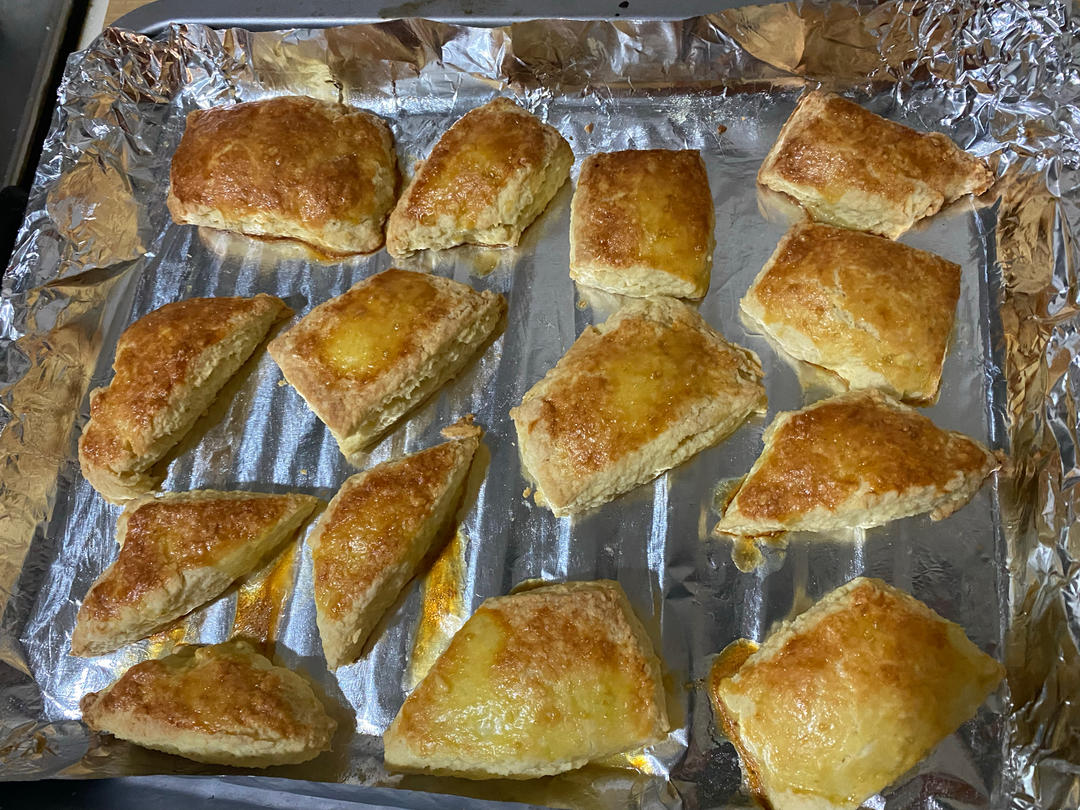 完美裂纹～百分百成功的超好吃奶香司康（禁止搬运）