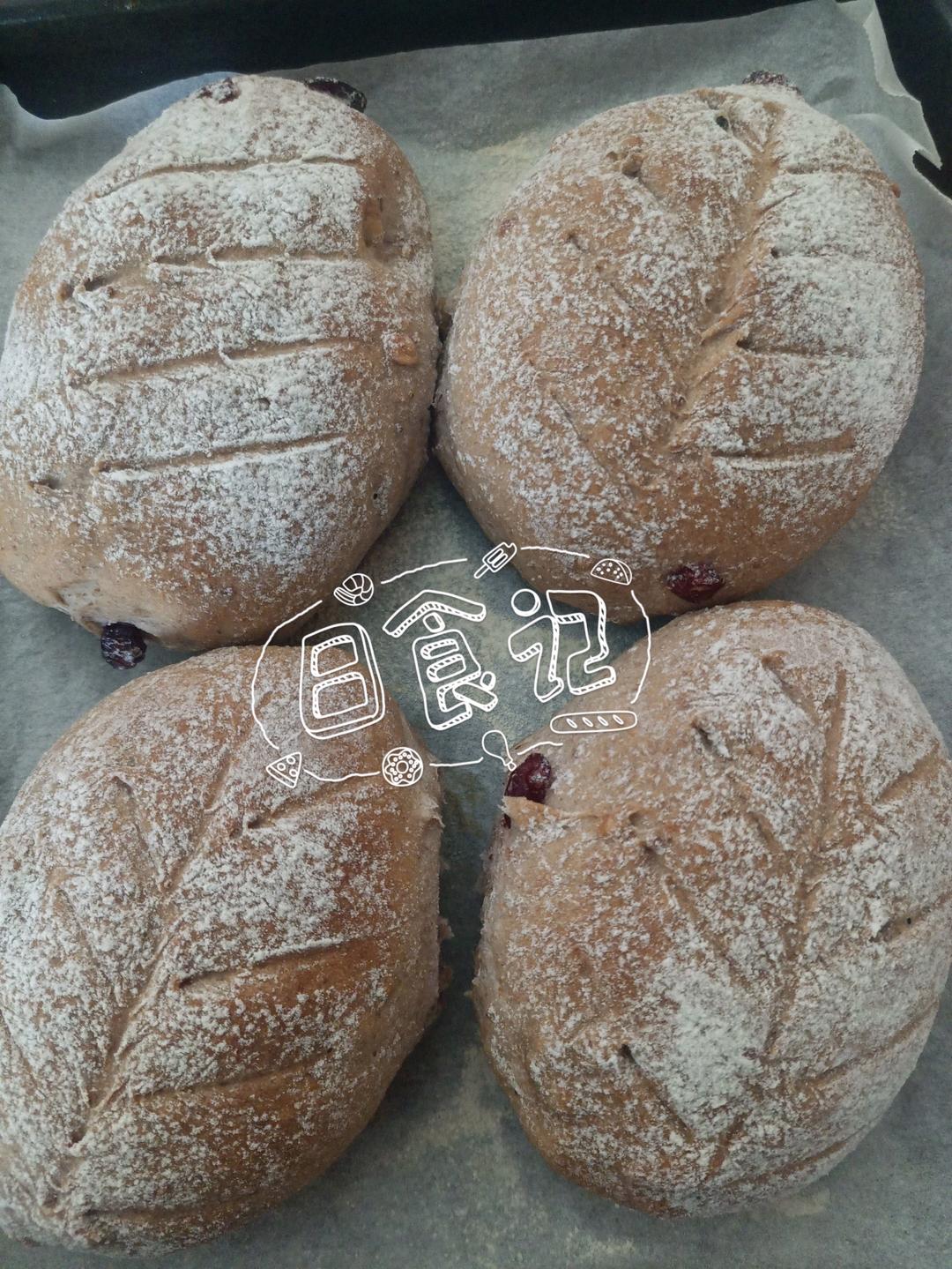 全麦蔓越莓核桃软欧包