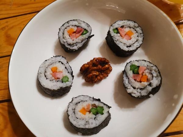 怎样做寿司卷（细卷）