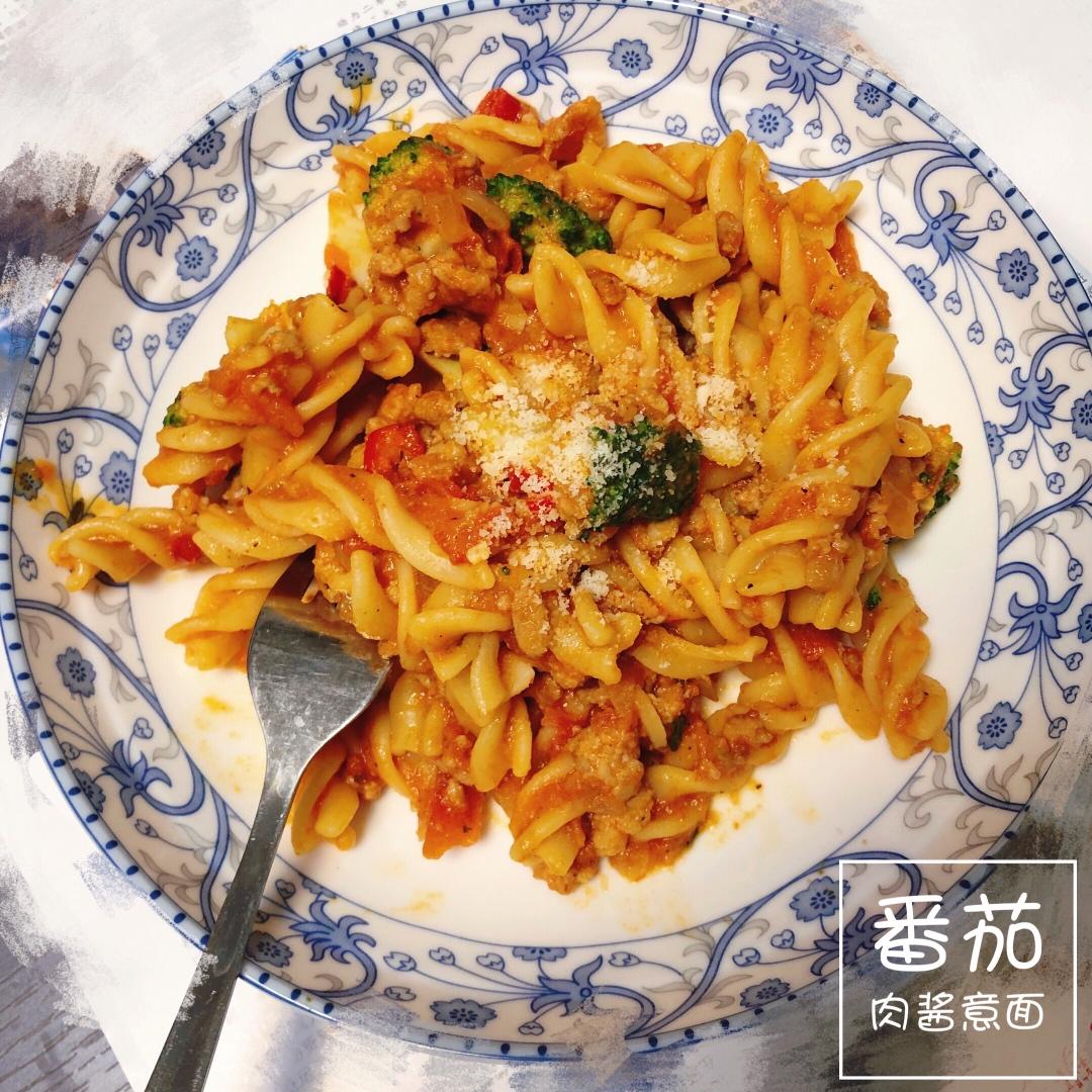 （完胜必胜客的）番茄肉酱意大利面～