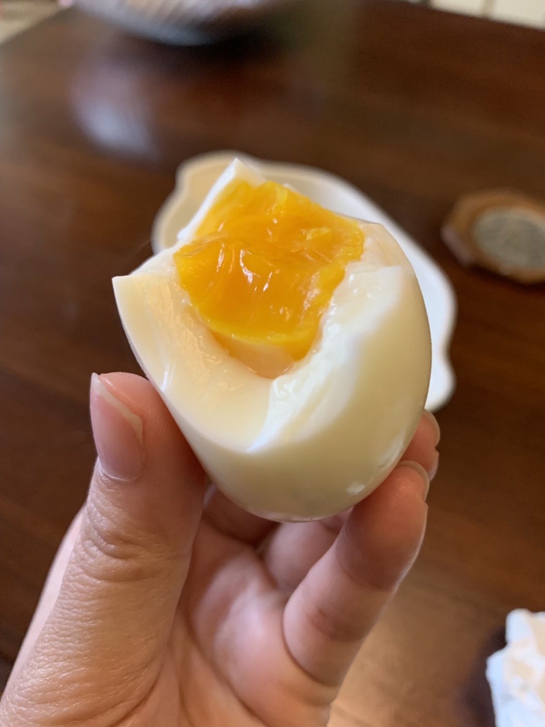 溏心蛋-果冻般的蛋黄的做法