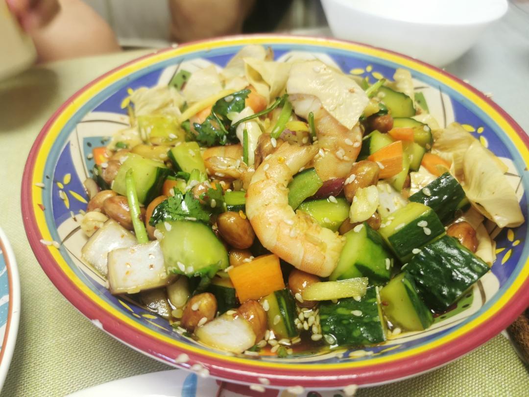 夏天花生这样做真的嘎嘎香～下饭又下酒