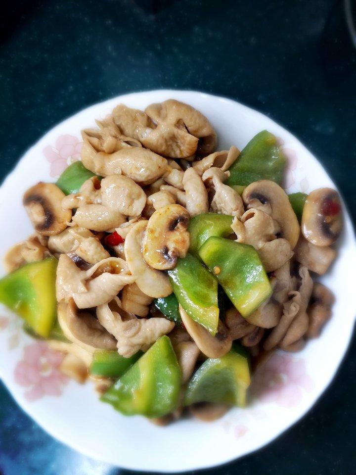 尖椒炒肥肠