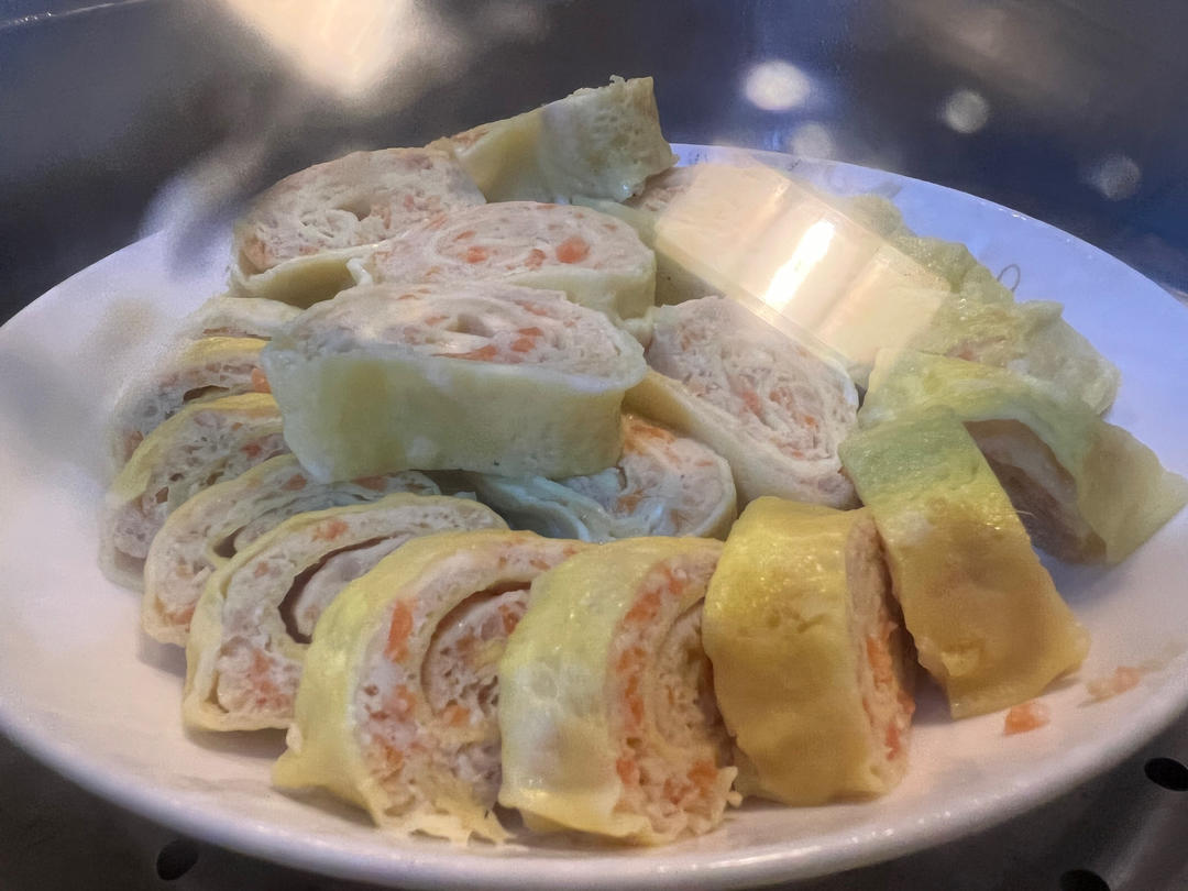 鸡胸肉蒸蛋卷