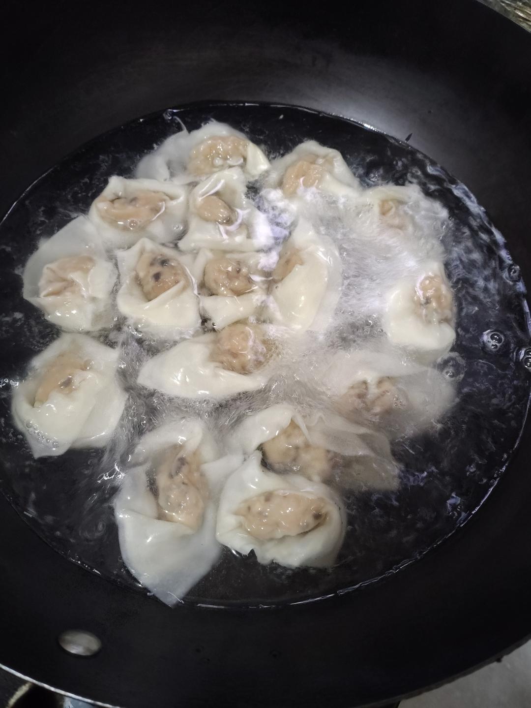 香菇木耳肉馅饺子