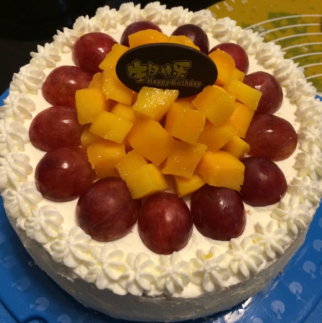 奶油水果装饰蛋糕