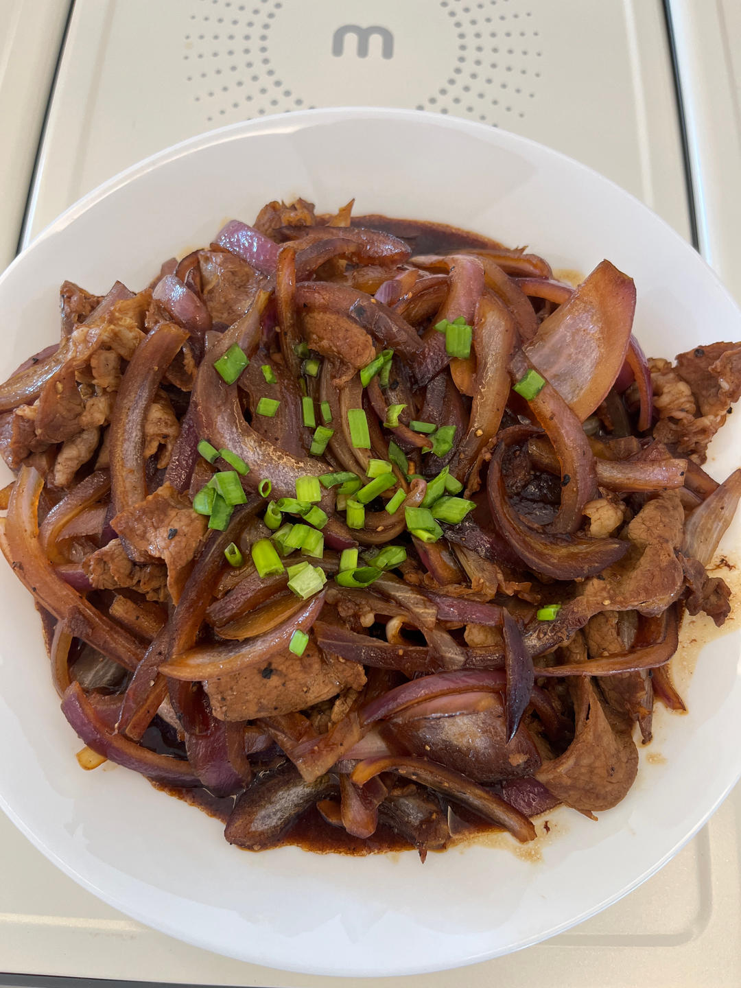 好吃到舔盘的秘制洋葱炒肥牛卷！拌饭巨香