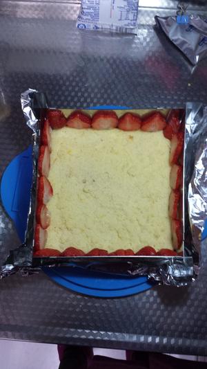 草莓乳酪慕斯蛋糕的做法 步骤7