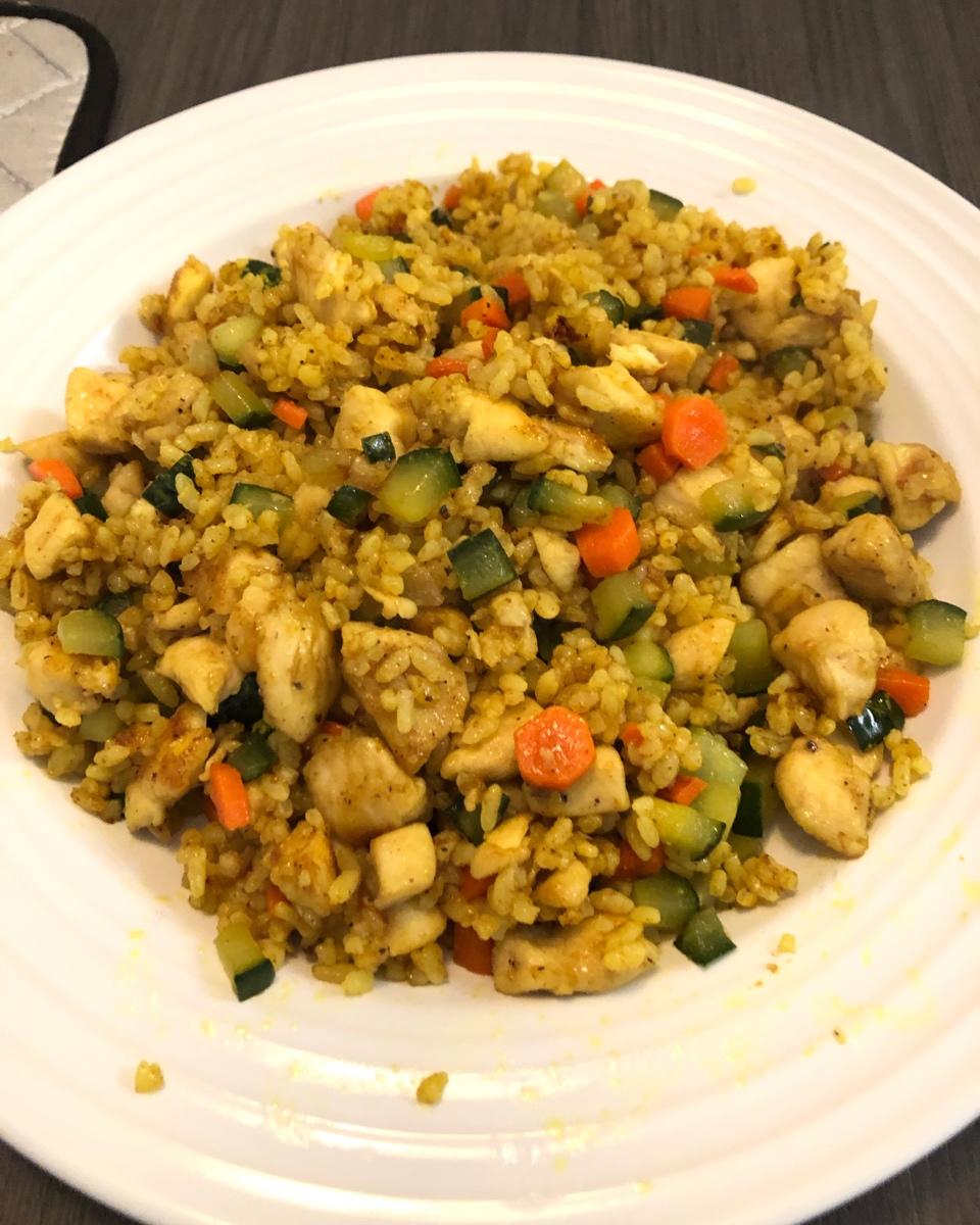 咖喱鸡肉炒饭