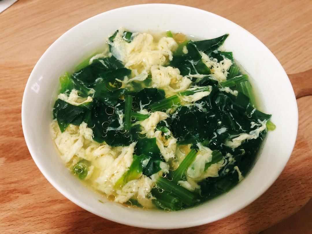 王喵叽做的菠菜鸡蛋汤