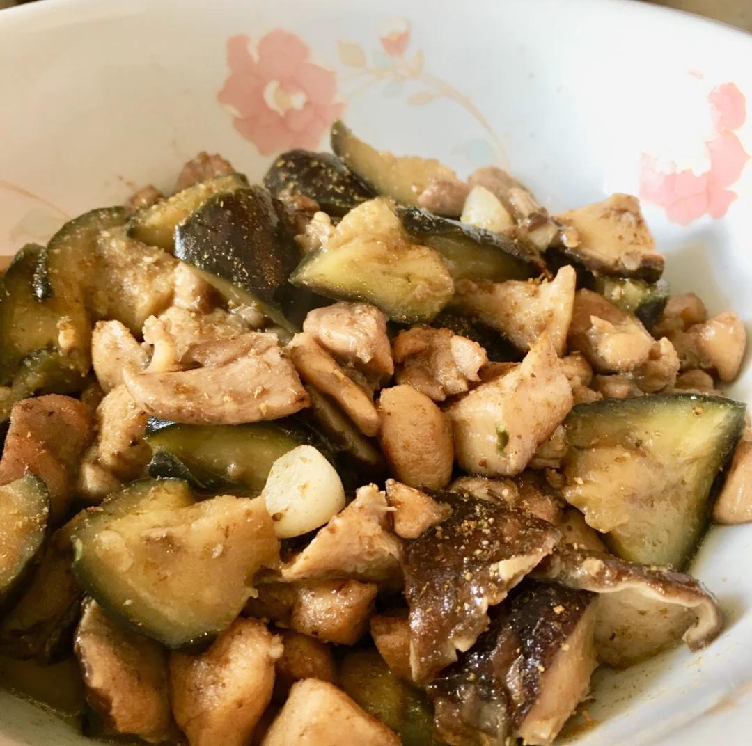 鸡腿香菇茄子