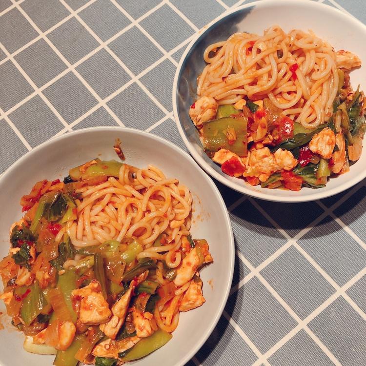 歹歹的新疆炒米粉