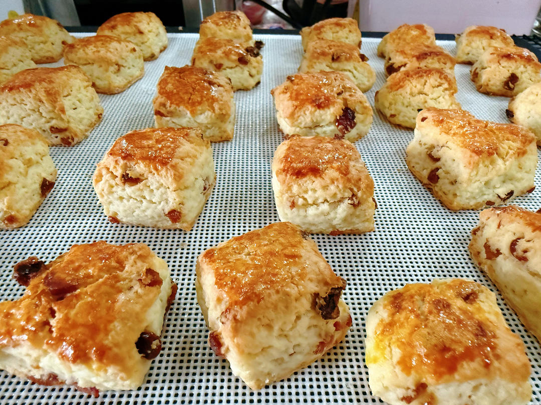 消耗淡奶油的司康