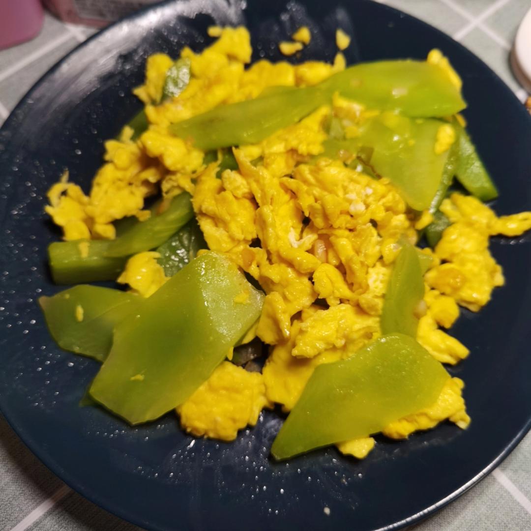 莴笋炒蛋
