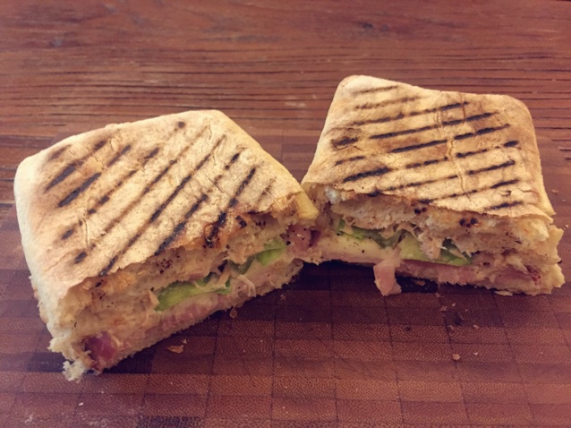 吞拿鱼火腿芝士三明治 Tuna&Ham&Cheese Ciabatta