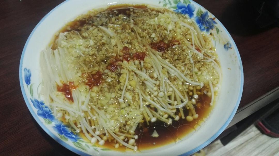 蒜蓉蒸金针菇