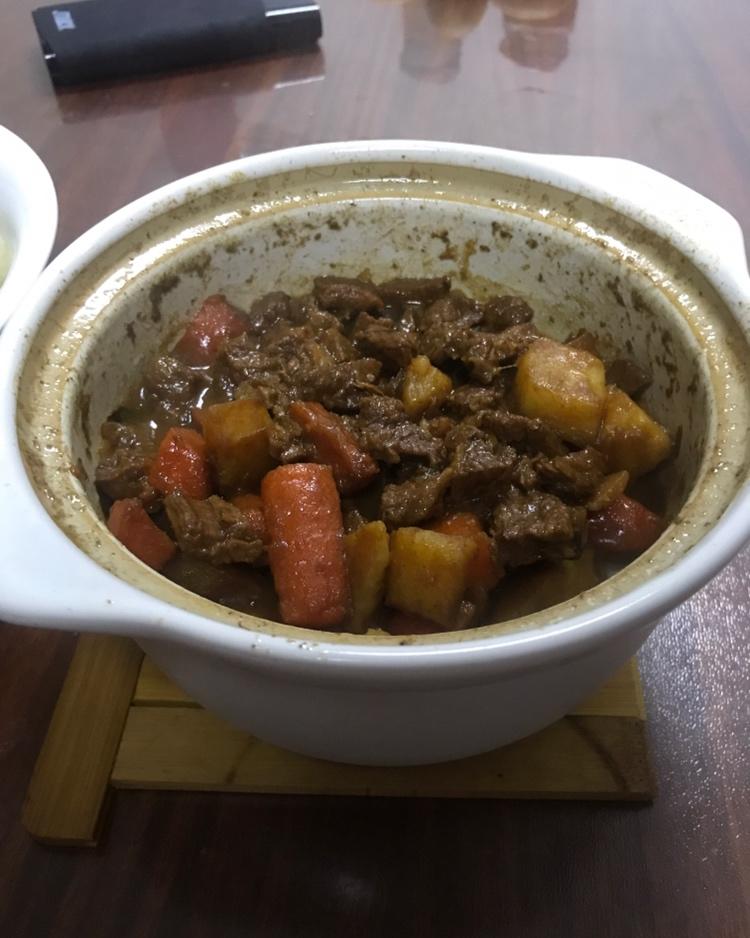沙沙土豆胡萝卜炖牛肉