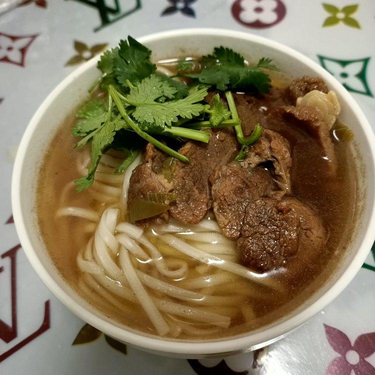 红烧牛肉面